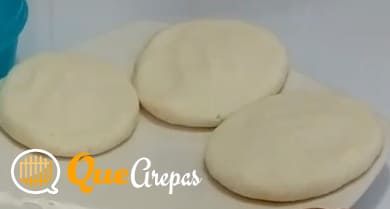 Arepas venezuelanas listas para cocinar - quearepas.com
