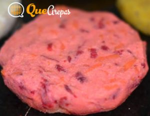 Arepa de Zanahoria y remolacha en el budare - quearepas
