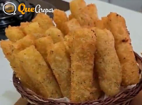 Fried Yuca Sticks - quearepas.com