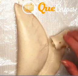 Removing excess dough - quearepas.com