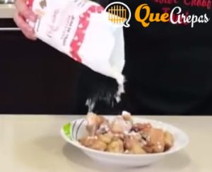Flouring the chcicharrones - quearepas.com