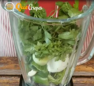 Add cilantro and parsley - quearepas.com