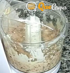 Ingredients in the blender - quearepas.com