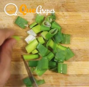 Chop the ingredients for the pumpkin cream - quearepas.com