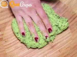 Spinach dough - quearepas.com