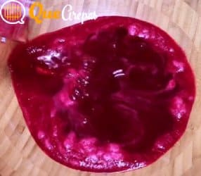 Liquefied beets in a container - quearepas.com