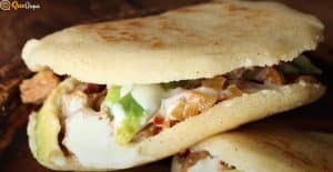 Arepas Veganas con relleno de carne vegetal - quearepas.com